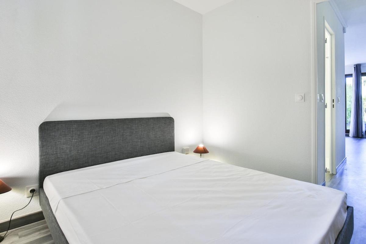 Villa Superbe 2 Piece Tout Confort , Piscine /Ac/Parking Villefranche-sur-Mer Exterior foto